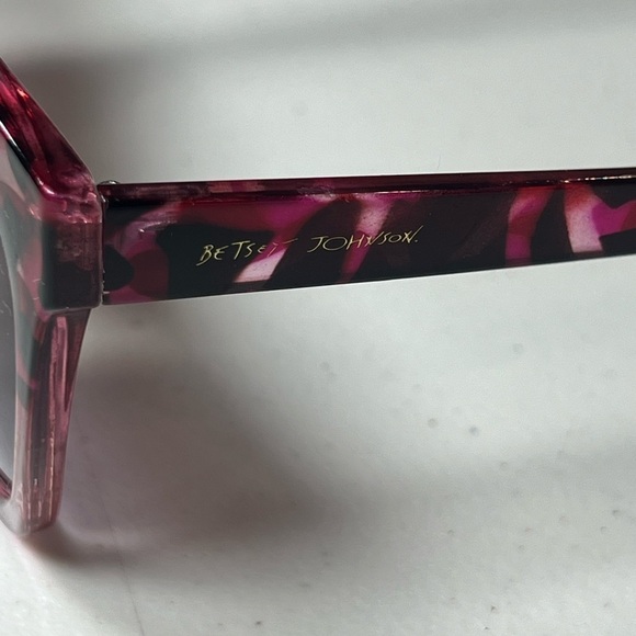 Betsey Johnson Tortoise Shell Geometric Retro Modern MCM Glasses Classic Chic - Picture 7 of 15